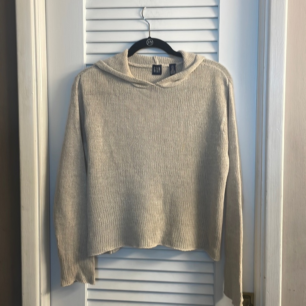Ultimate Summer Night Sweater for Beach or Bonfire-Vintage Gap XS Lightweight